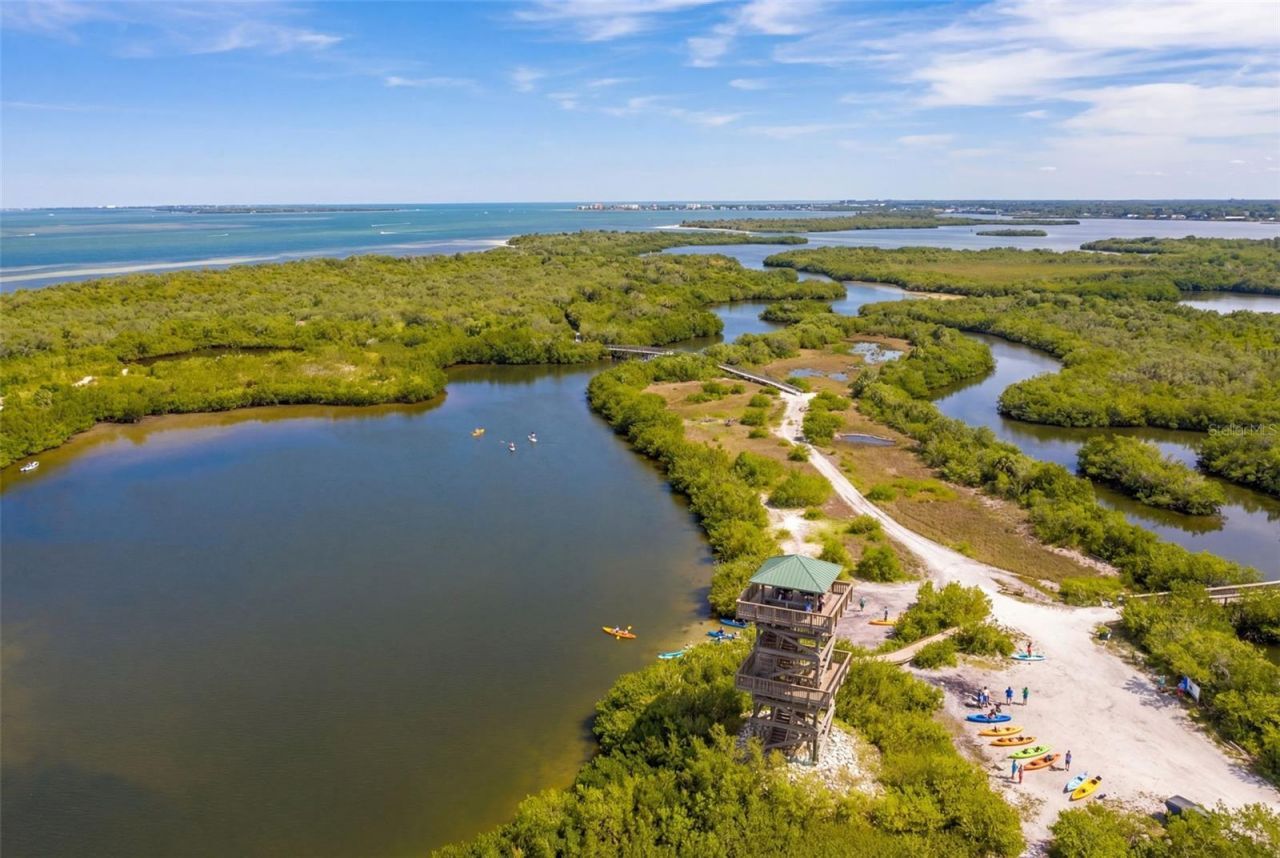 2392 Landings Circle, Bradenton, FL 34209 Photo