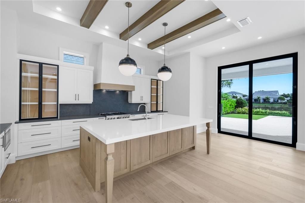 16728 Enclave Cir, Naples, FL 34110 Photo