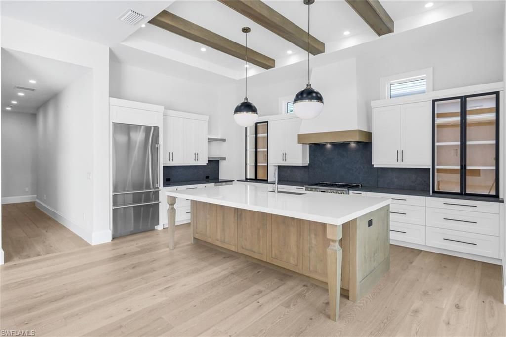 16728 Enclave Cir, Naples, FL 34110 Photo