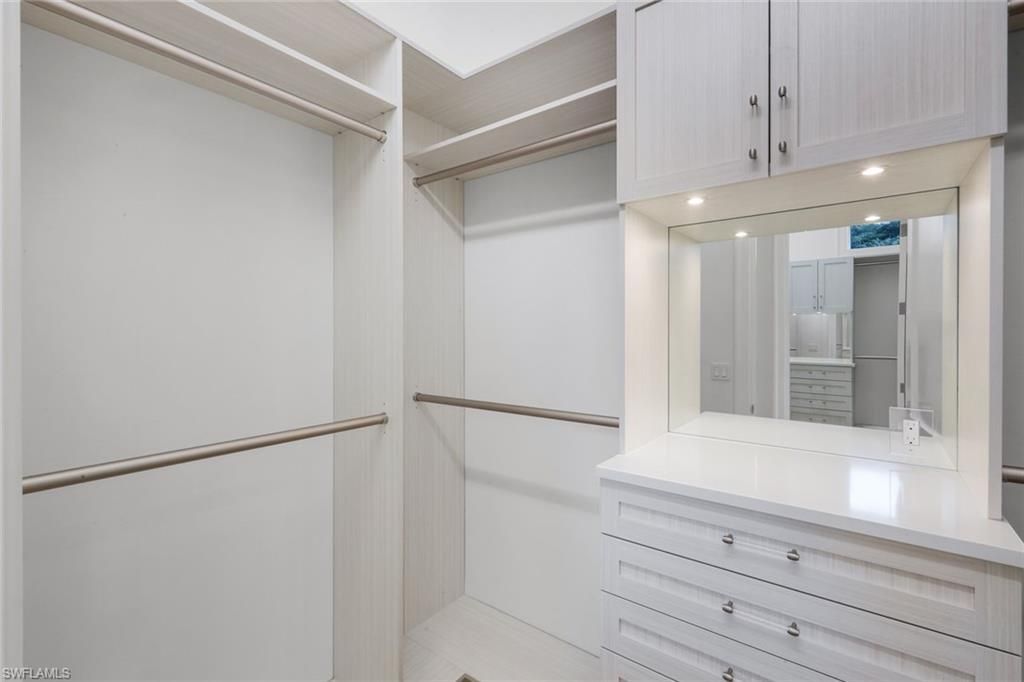 16728 Enclave Cir, Naples, FL 34110 Photo