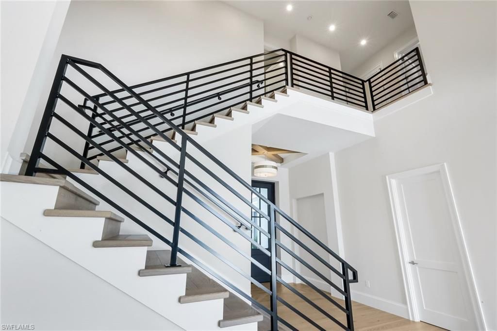 16728 Enclave Cir, Naples, FL 34110 Photo
