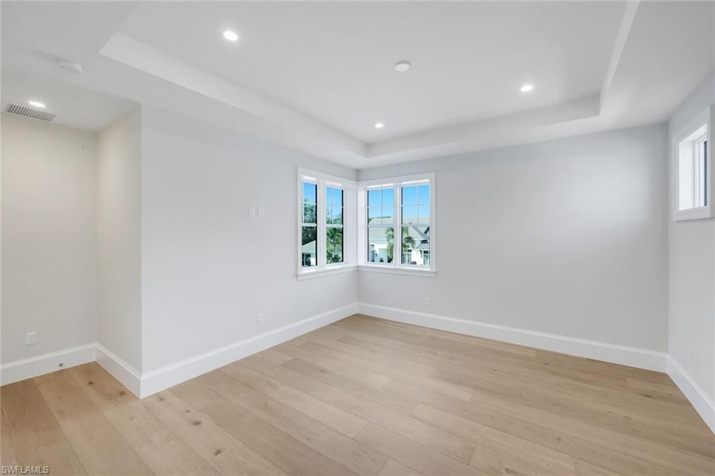 16728 Enclave Cir, Naples, FL 34110 Photo