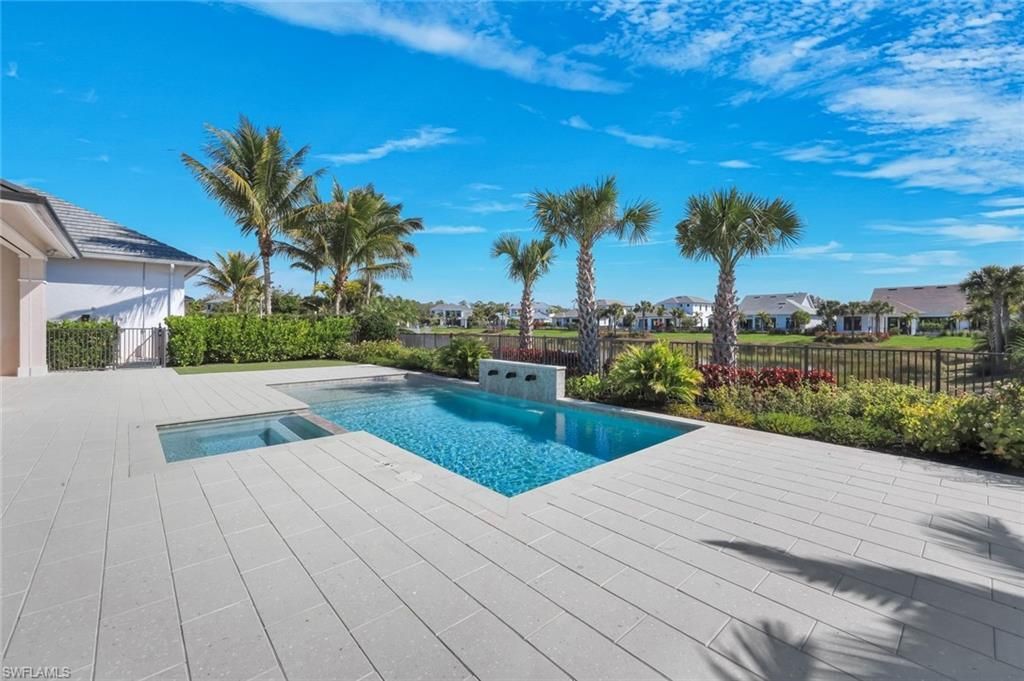16728 Enclave Cir, Naples, FL 34110 Photo