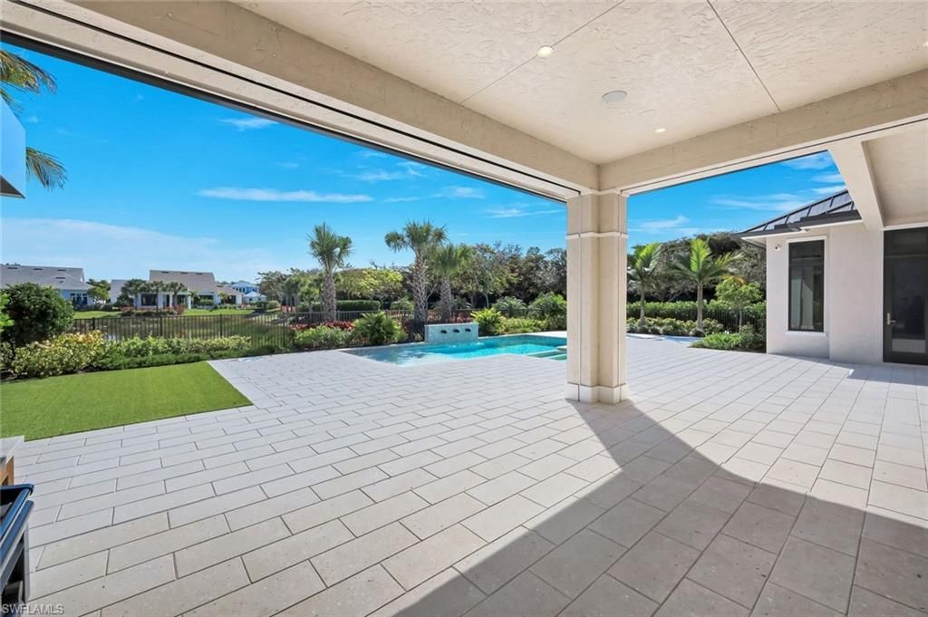 16728 Enclave Cir, Naples, FL 34110 Photo