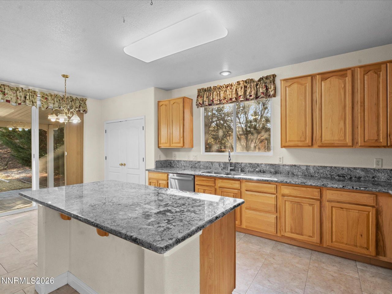 5860 E Hidden Valley Drive, Reno, NV 89502 Photo