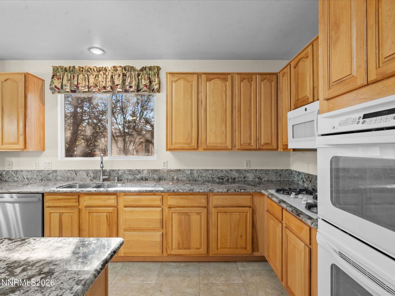 5860 E Hidden Valley Drive, Reno, NV 89502 Photo
