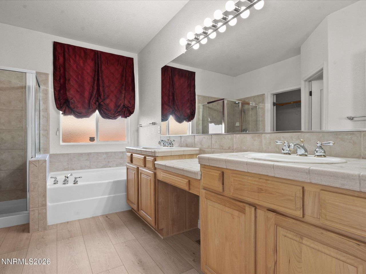 5860 E Hidden Valley Drive, Reno, NV 89502 Photo