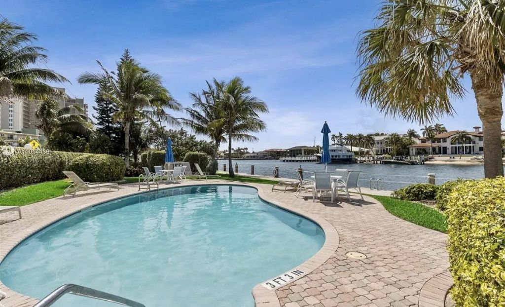 1043 Hillsboro Mile, Unit 18c, Hillsboro Beach, FL 33062 Photo