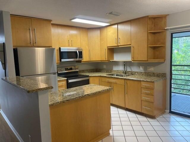 4237 Oak Terrace Drive, Greenacres, FL 33463 Photo