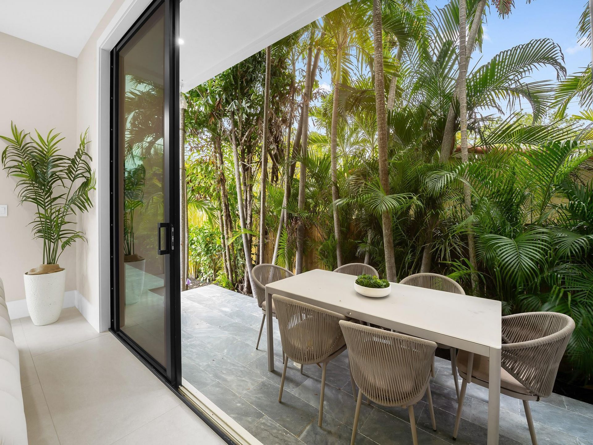 1401 NE 16th Avenue, Fort Lauderdale, FL 33304 Photo