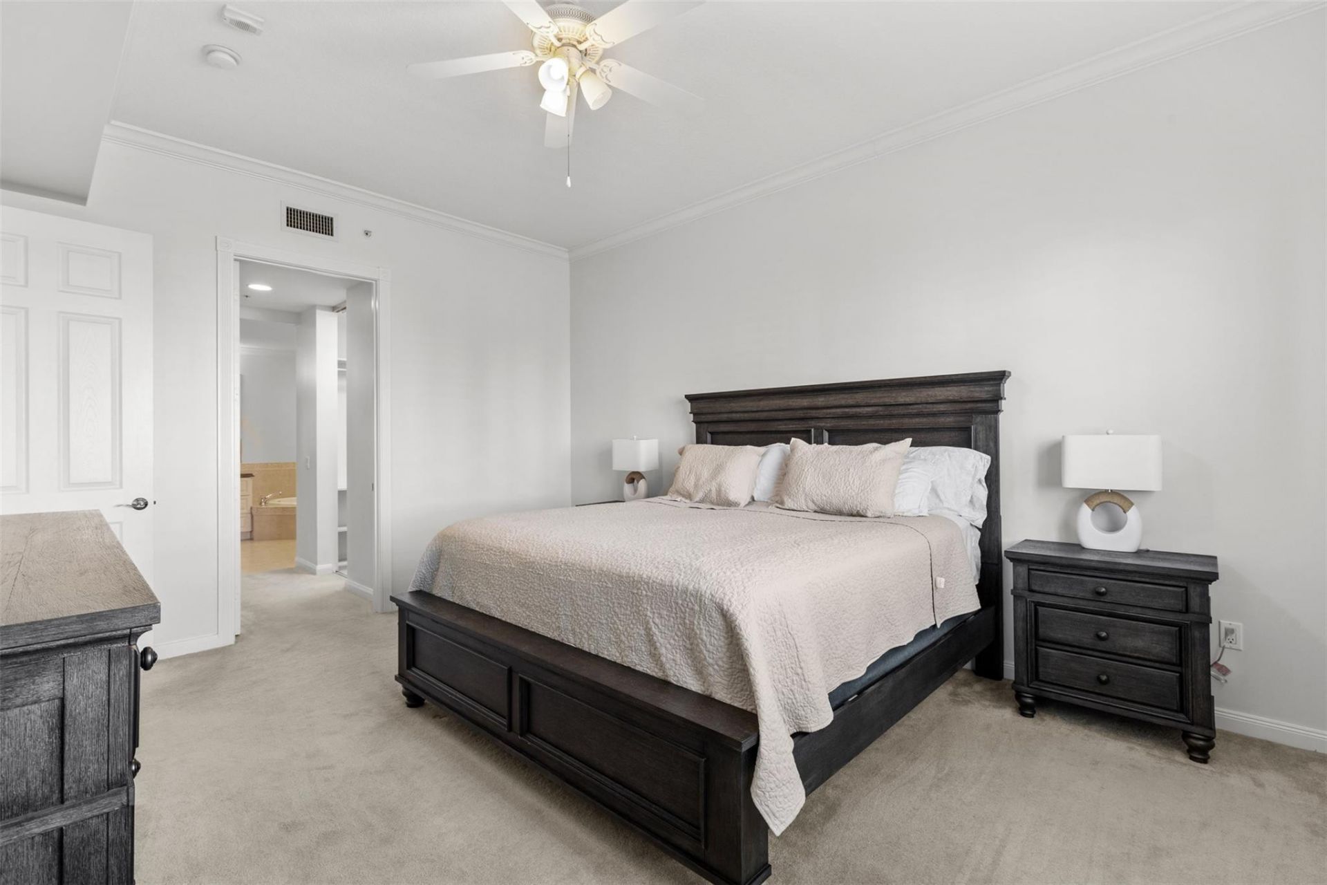 18 Harbour Isle Dr, Unit 203, Fort Pierce, FL 34949 Photo