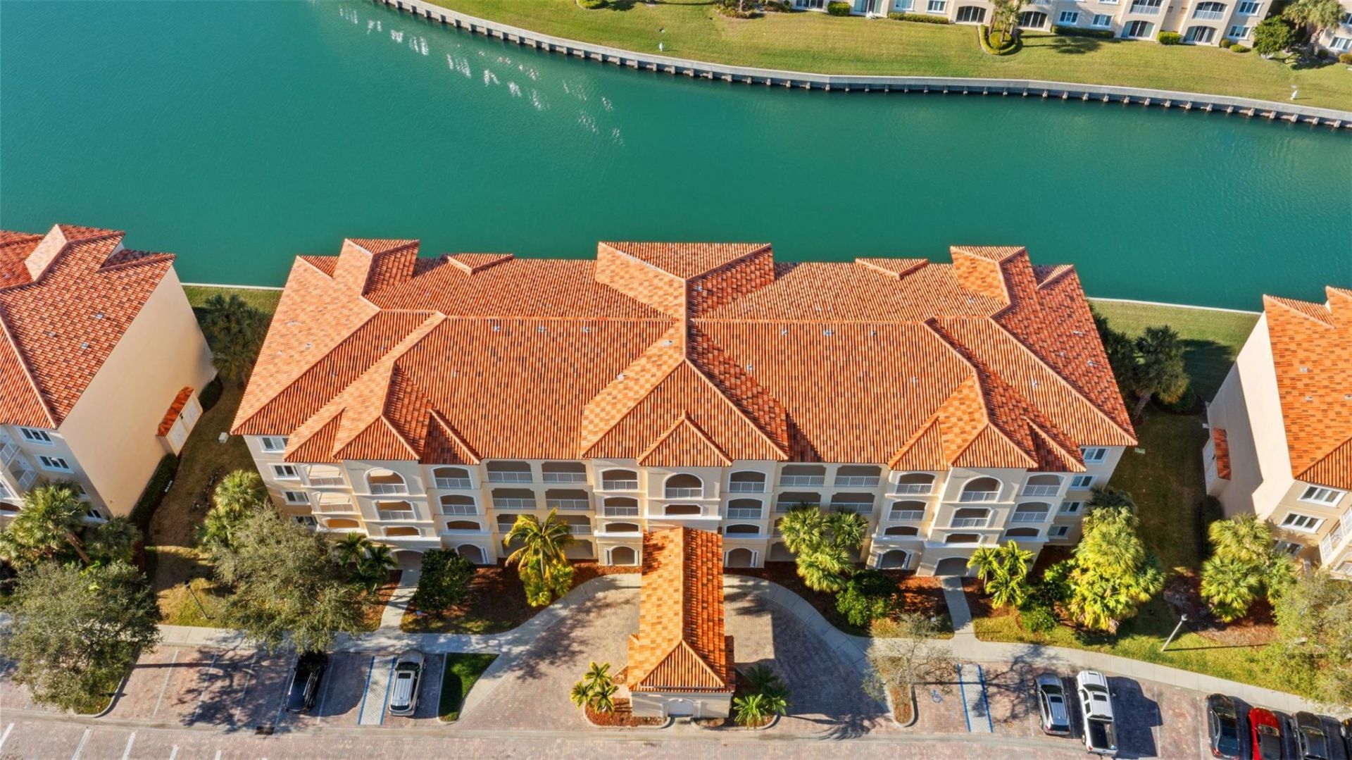 18 Harbour Isle Dr, Unit 203, Fort Pierce, FL 34949 Photo