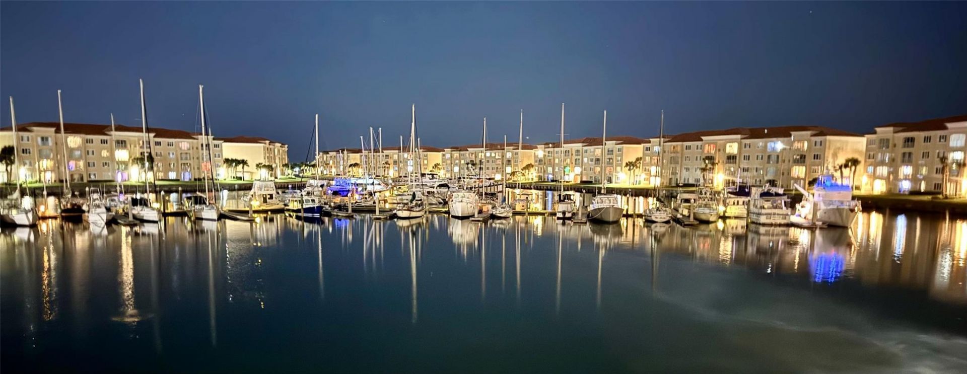 18 Harbour Isle Dr, Unit 203, Fort Pierce, FL 34949 Photo