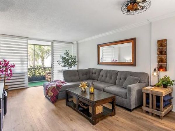 103 Royal Park Drive, Unit 1e, Oakland Park, FL 33309