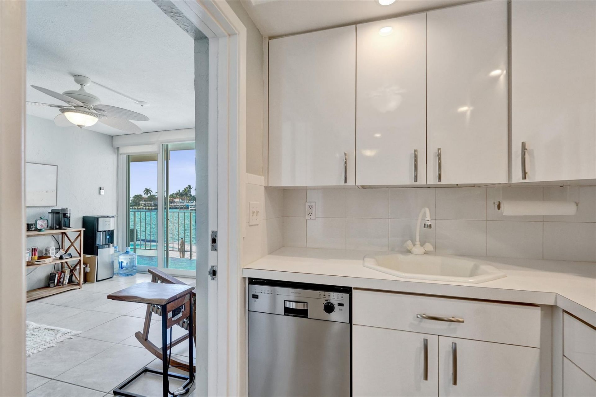 801 N Riverside Drive, Unit 4b, Pompano Beach, FL 33062 Photo