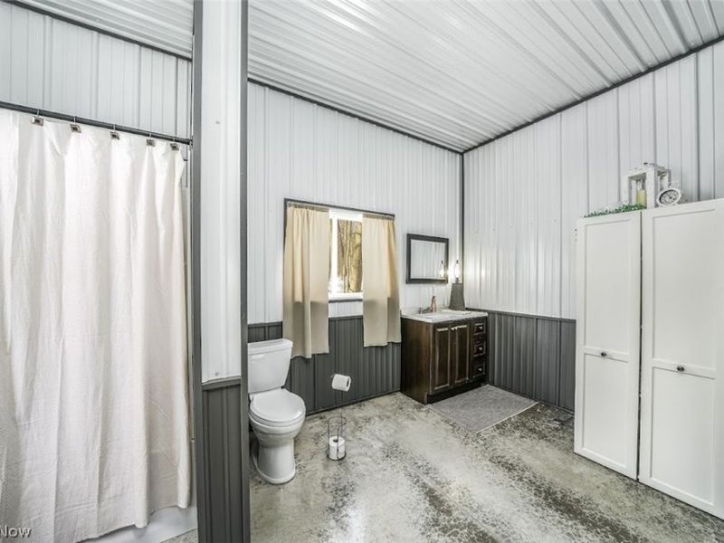 7561 Rockwood Road, Windsor, OH 44099 Photo 10