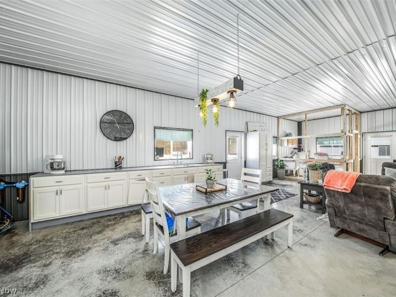 7561 Rockwood Road, Windsor, OH 44099 Photo 2