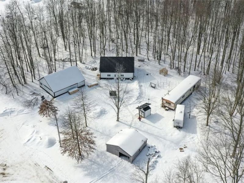 7561 Rockwood Road, Windsor, OH 44099 Photo 23