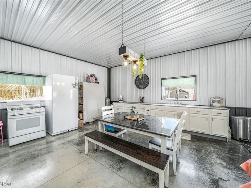 7561 Rockwood Road, Windsor, OH 44099 Photo 3