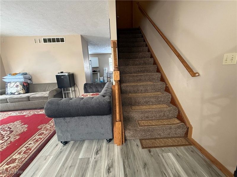 1113 Smithfarm Avenue, Akron, OH 44305 Photo 6