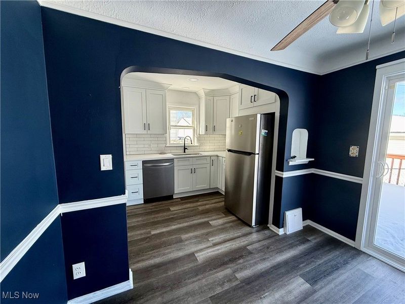 11011 Wallingford Avenue, Garfield Heights, OH 44125 Photo 7