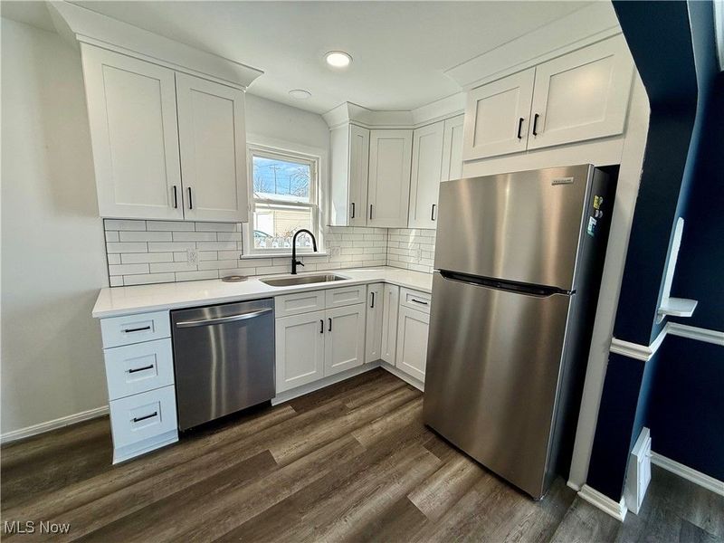 11011 Wallingford Avenue, Garfield Heights, OH 44125 Photo 9