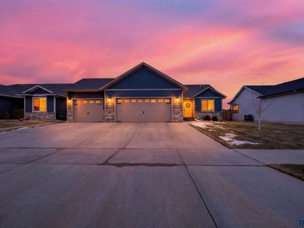 7500 E 49th St, Sioux Falls, SD 57110