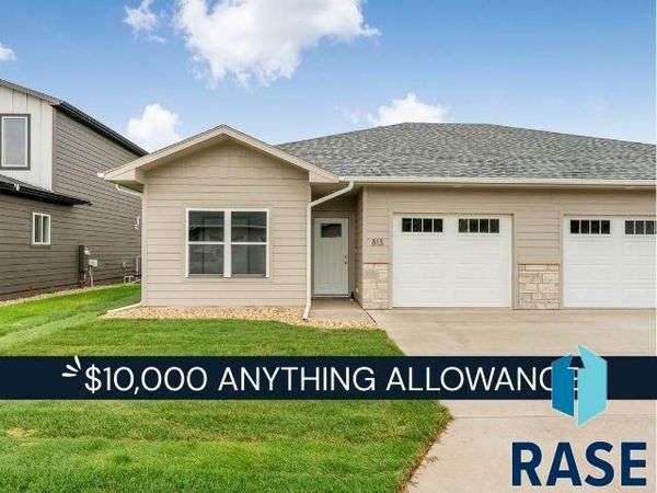 813 N Marquette Pl, Sioux Falls, SD 57110