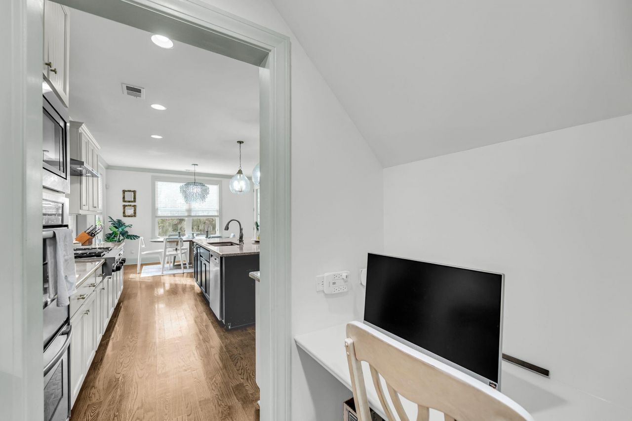 3001 Sturbridge Road Photo 26