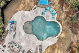 3001 Sturbridge Road photo 4