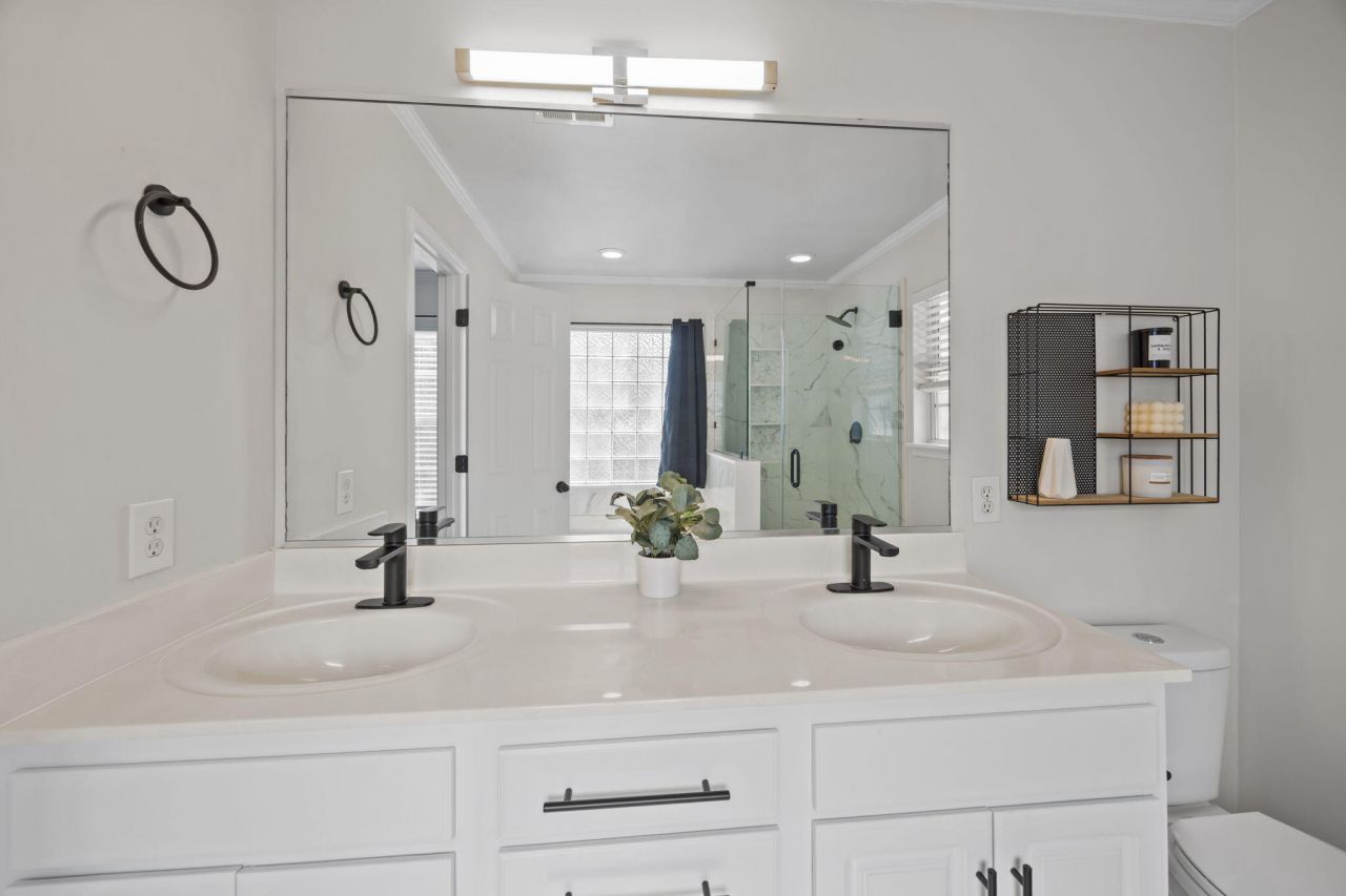 1204 Raptor Drive Photo 10