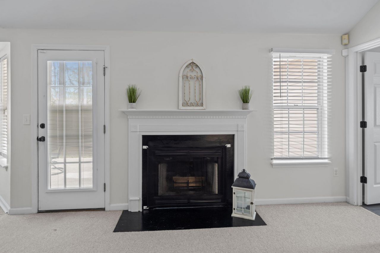 1204 Raptor Drive Photo 5