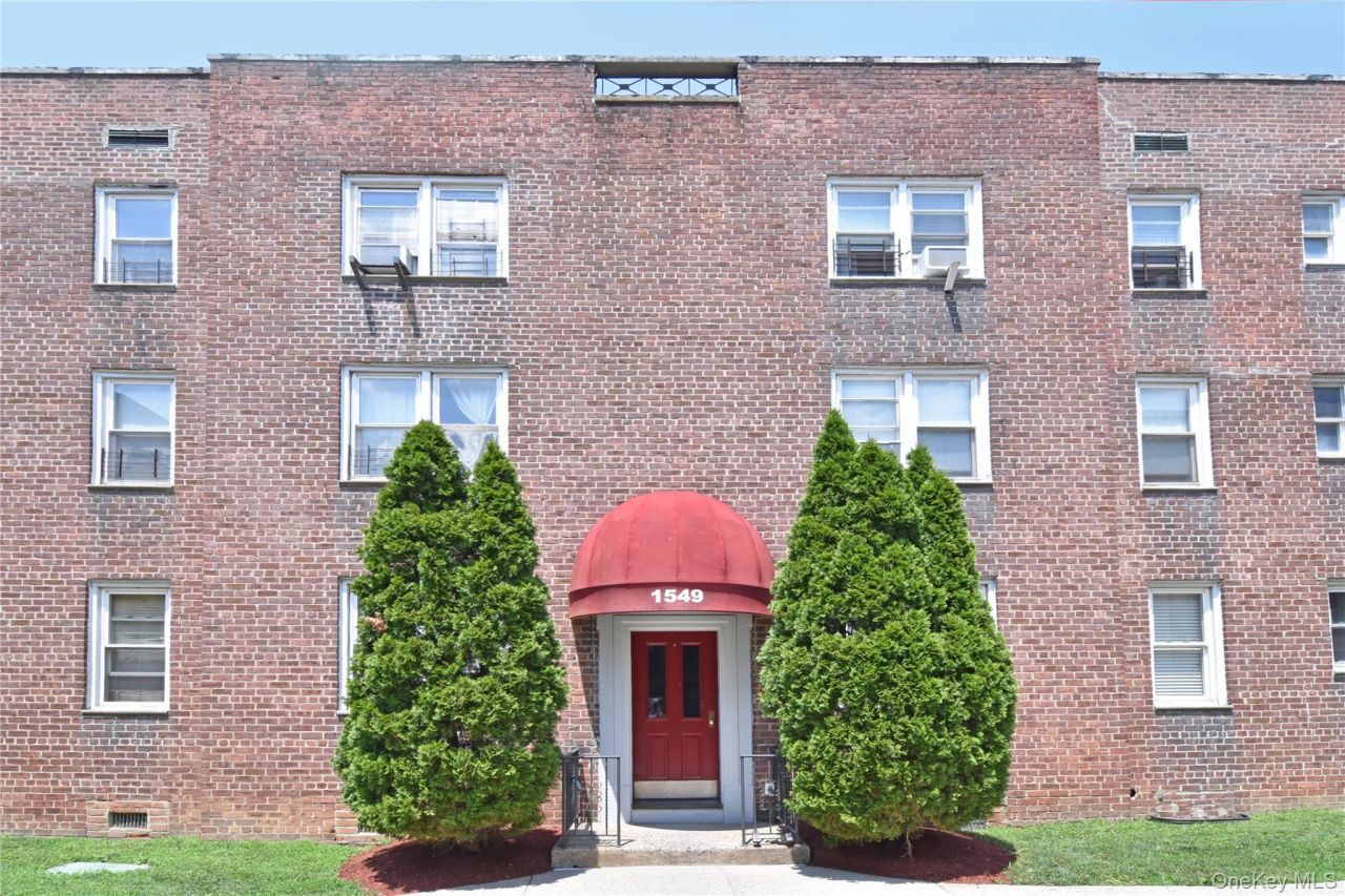 1549 Central Park Avenue, Unit G-11, Yonkers, NY 10710 Main Photo