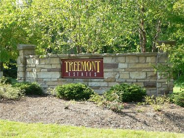 Honeymont Road SW, Canton, OH 44706