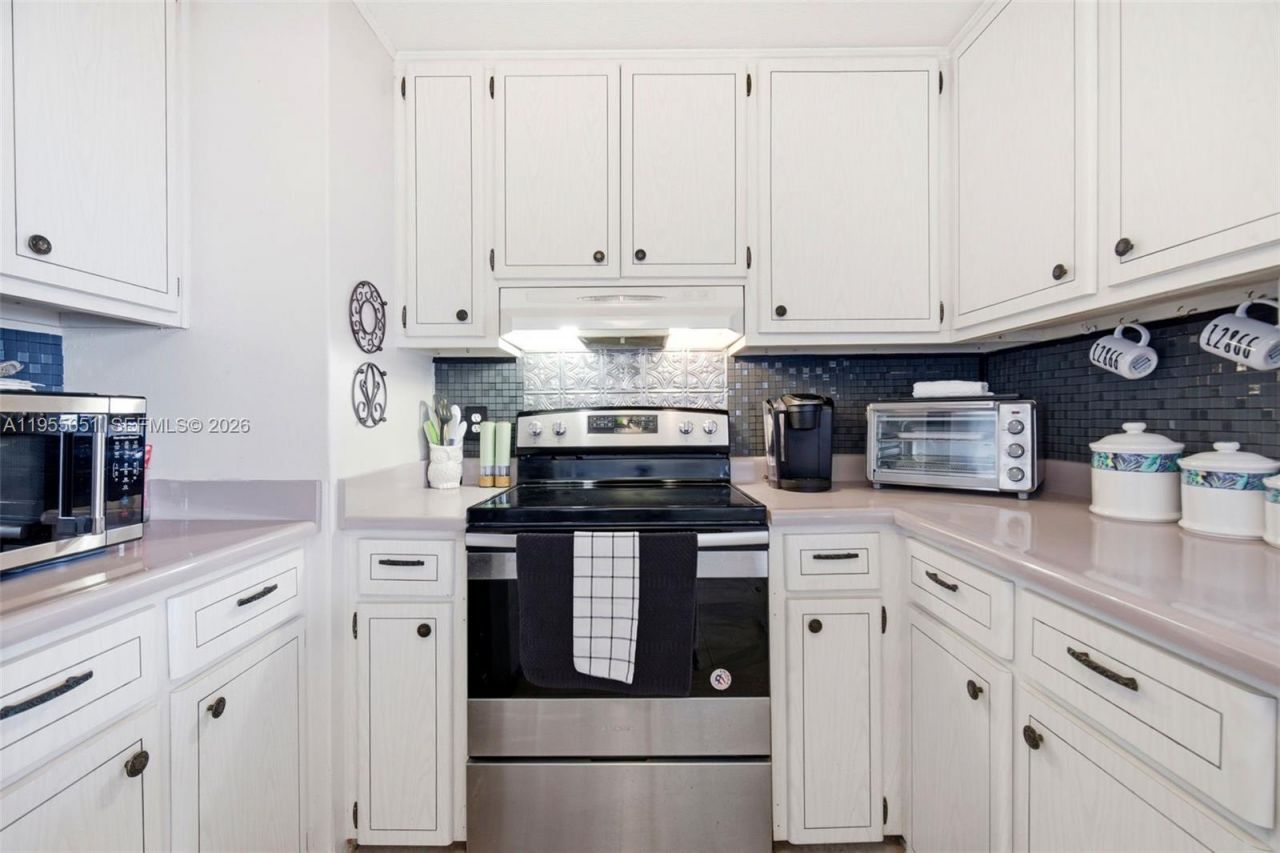 1981 SW 83rd Ave, Davie, FL 33324 Photo