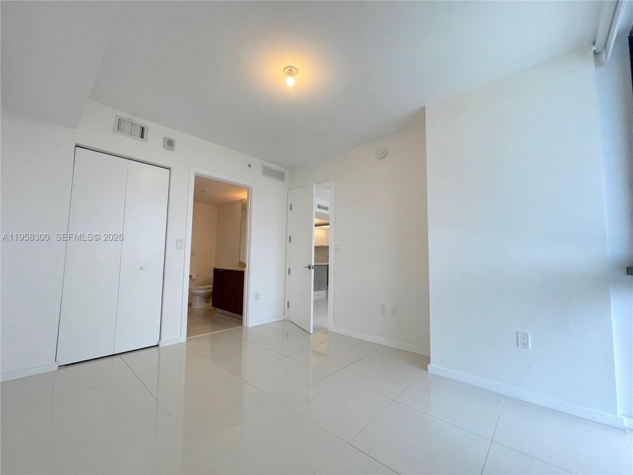 5252 NW 85th Ave, Unit 904, Doral, FL 33166 Photo