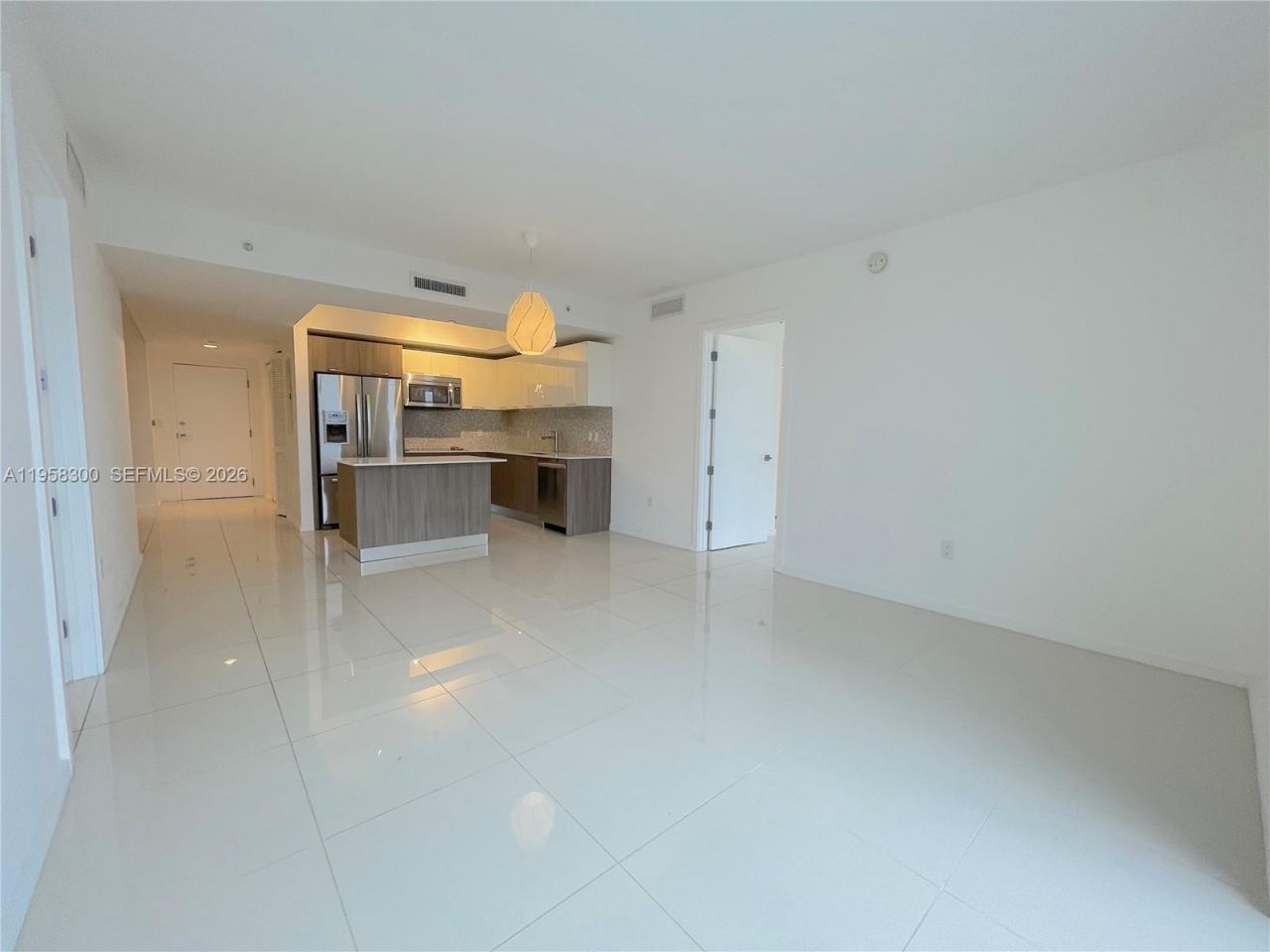 5252 NW 85th Ave, Unit 904, Doral, FL 33166 Photo