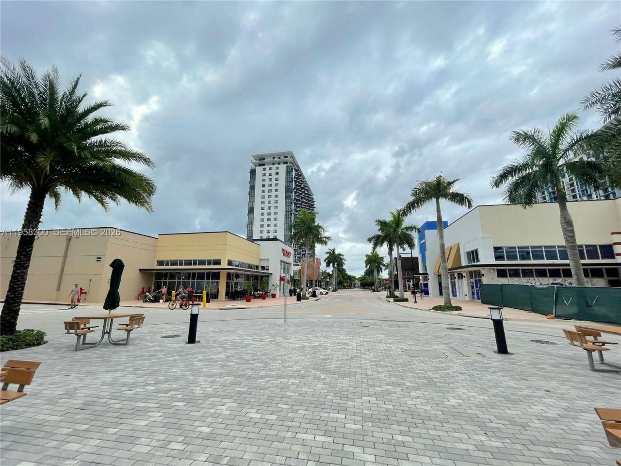 5252 NW 85th Ave, Unit 904, Doral, FL 33166 Photo