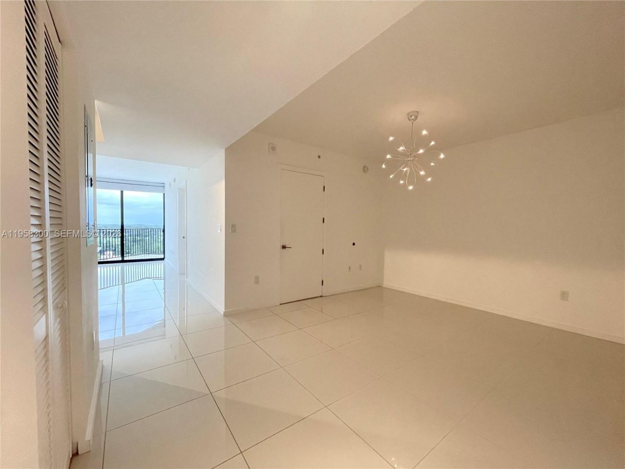5252 NW 85th Ave, Unit 904, Doral, FL 33166 Photo