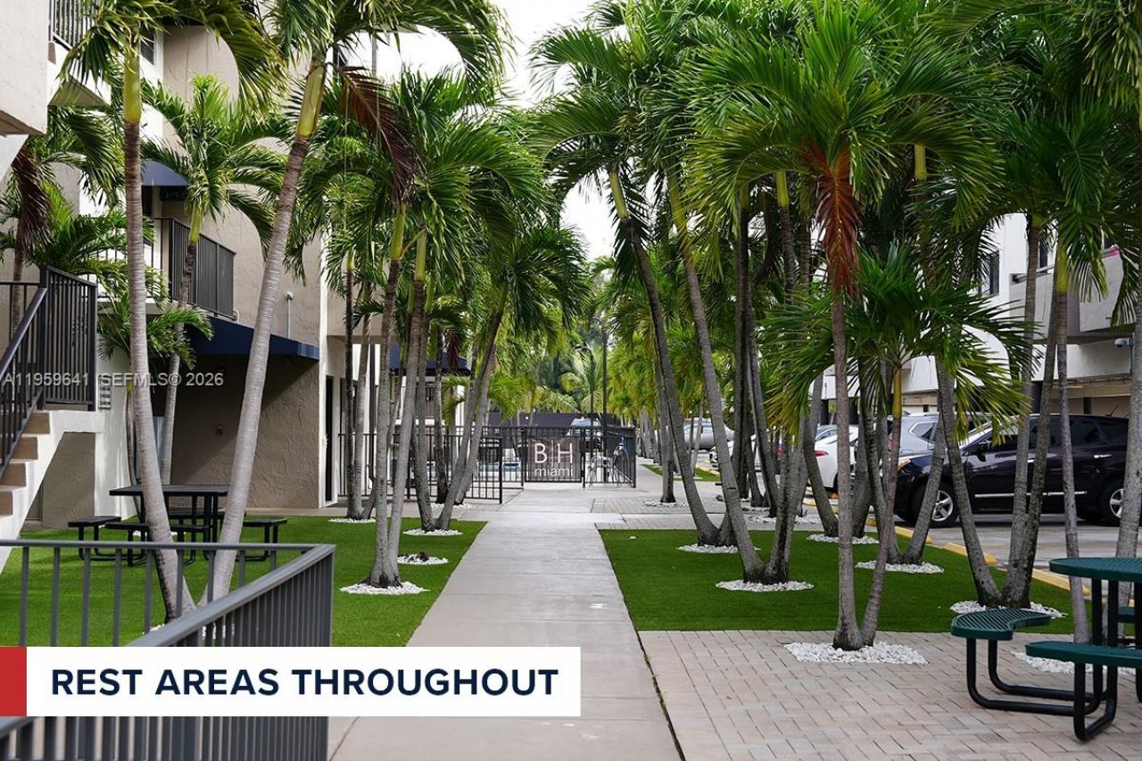 201 NW 72nd Ave, Unit 206, Miami, FL 33126 Photo