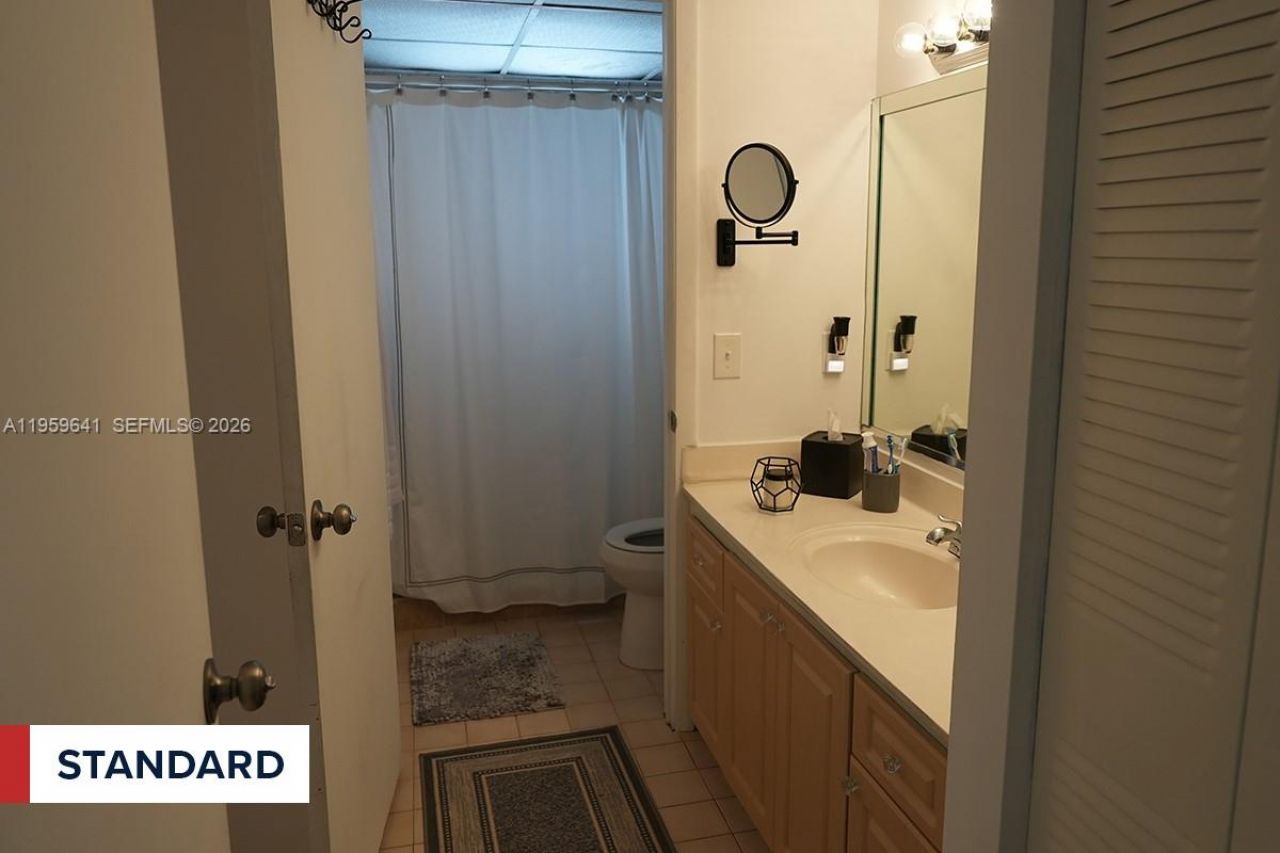 201 NW 72nd Ave, Unit 206, Miami, FL 33126 Photo