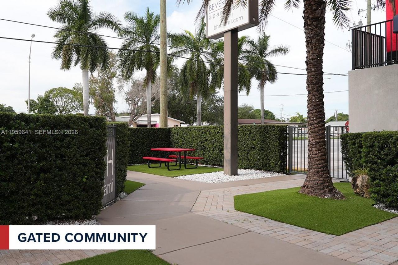 201 NW 72nd Ave, Unit 206, Miami, FL 33126 Photo