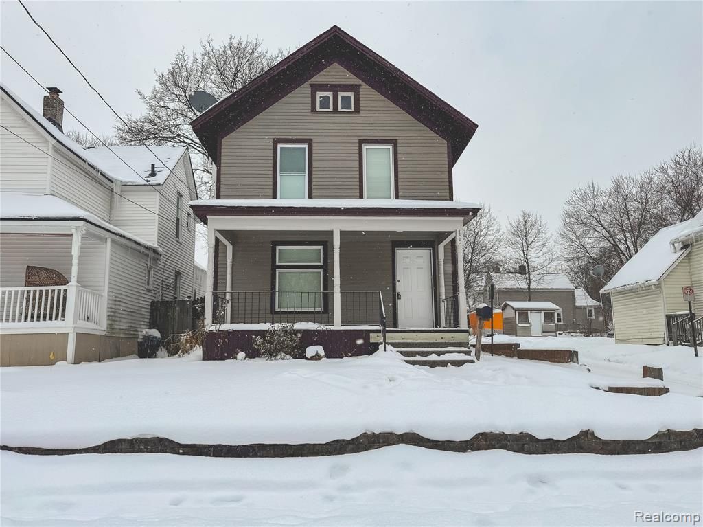 105 Augusta Avenue, Pontiac, MI 48341 Main Photo