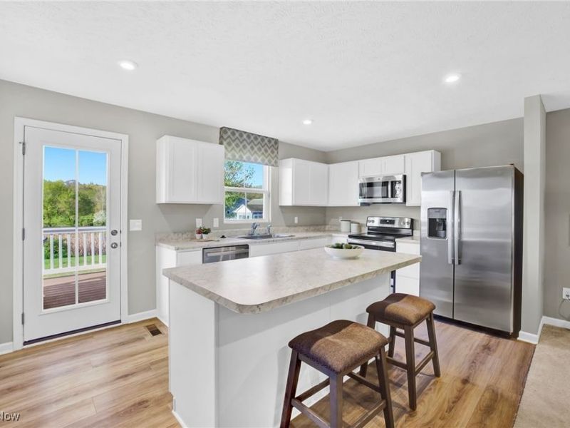 3575 Kenyon Creek Avenue NW, Massillon, OH 44647 Photo 10