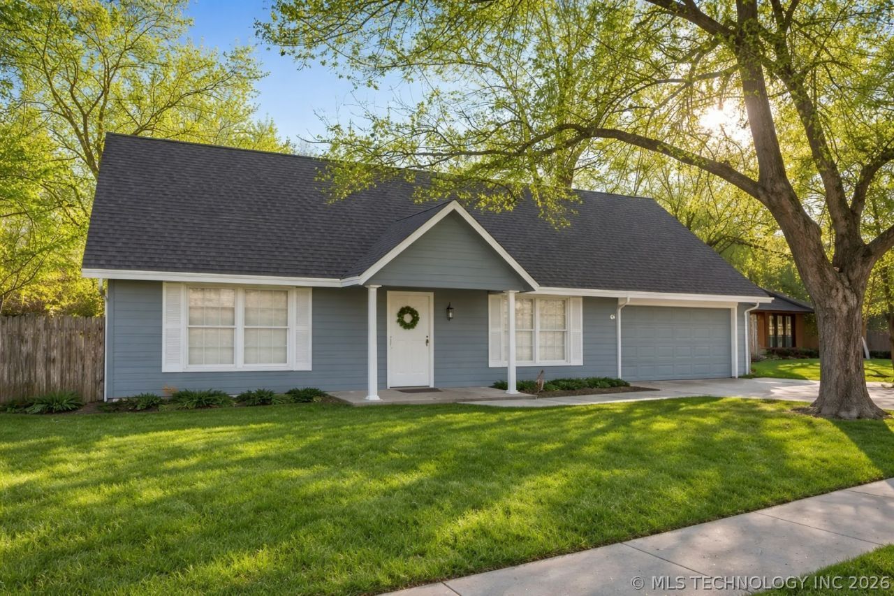 825 W Waco Street, Broken Arrow, OK 74011 Main Photo