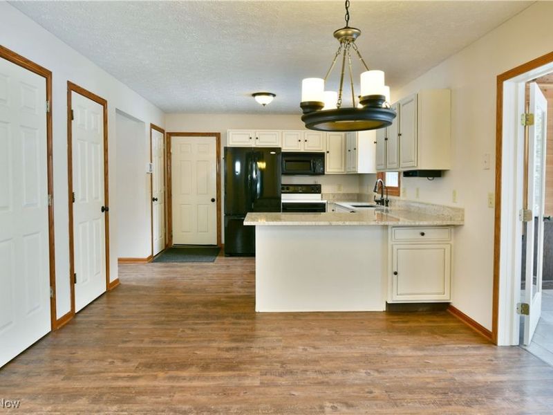 658 Center Street W, Warren, OH 44481 Photo 14