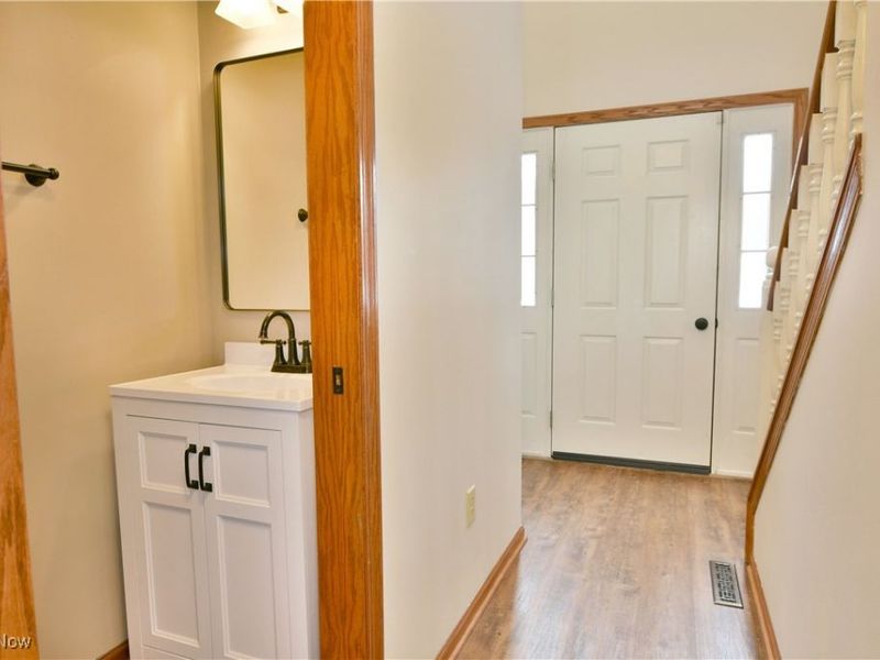 658 Center Street W, Warren, OH 44481 Photo 18