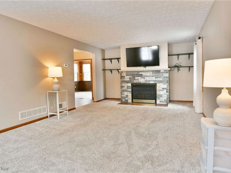 658 Center Street W, Warren, OH 44481 Photo 6