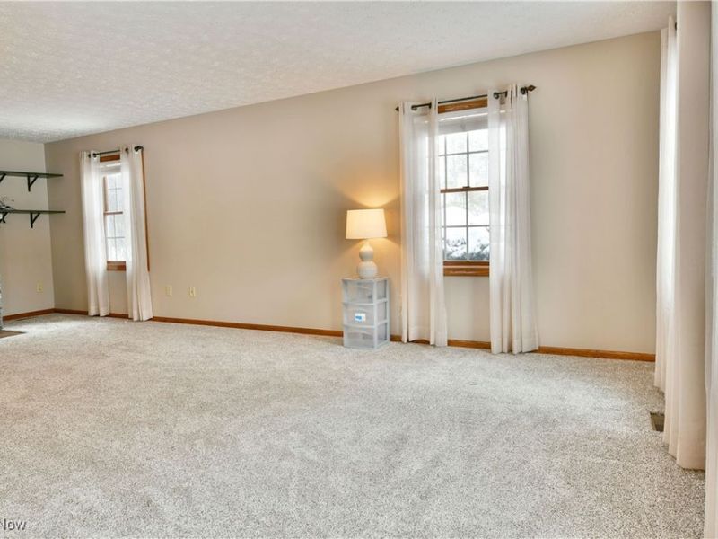 658 Center Street W, Warren, OH 44481 Photo 7