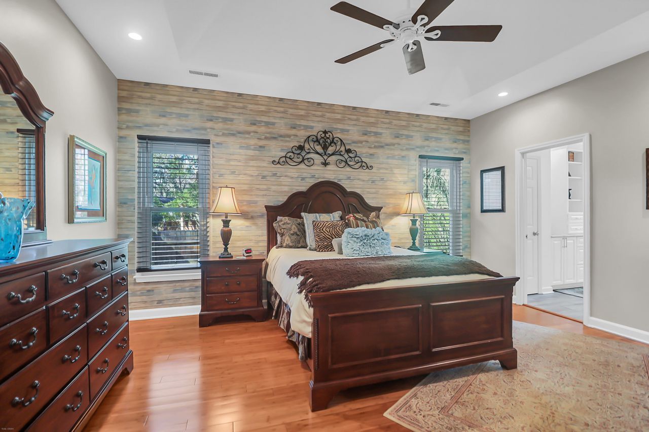 2044 Hallahan Court Photo 19